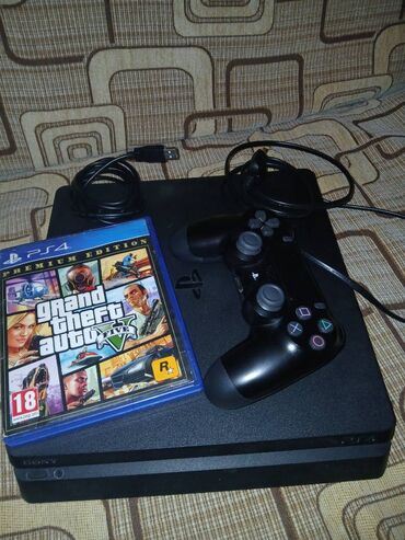 İnformatika: Salam ps 4 tecili satilir yaddas 1 trb gta 5 disc usdunde pultu 1 eded