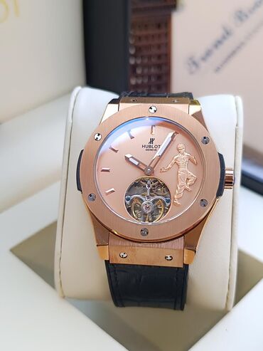 c class: Yeni, Qol saatı, Hublot