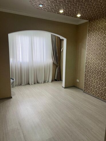 Продажа квартир: 2 комнаты, 70 м² — 1