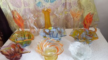 Антикварные вазы: Вазы, конфетницы цветное стекло. Чехословакия Богемия. в отличном