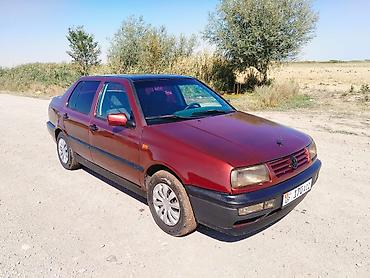 lancer 9: Volkswagen Vento: 1993 г., 1.8 л, Механика, Бензин, Седан — 5