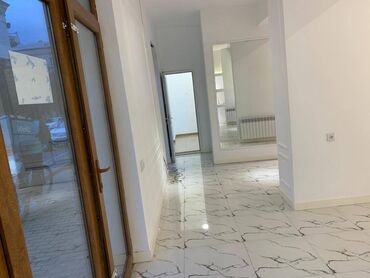 Digər kommersiya daşınmaz əmlakı: Razində yeni yol kənarı yeni təmirli obyekt ümumi sahəsi 100 kv,m — 17