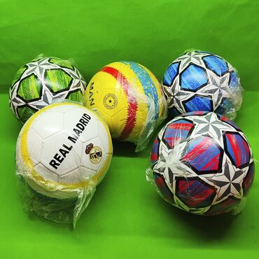 звёзды: Мяч футбольный в ассортименте⚽ Самое время для ребенка выбраться на с