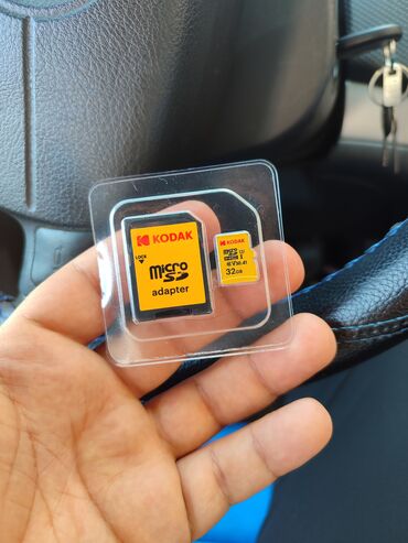 optimal soyuducu: Kodak brendinin 32 GB tutumlu MicroSD yaddaş kartı və adapter. Bu