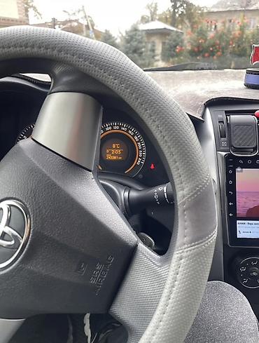 Toyota: Toyota Corolla: 2010 г., 1.6 л, Автомат, Бензин, Седан — 10