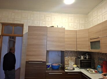 Həyət evləri və villaların satışı: 3 otaqlı, 150 kv. m, Orta təmir — 7