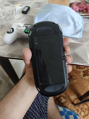 ps vita oyun konsolu: Sony PS Vita (əl konsolu) + simsiz gamepad dəsti - Model: Sony PS — 7