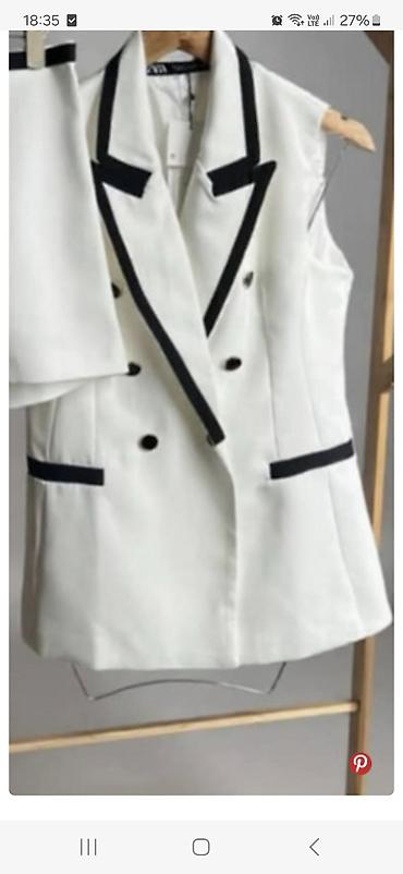patike s: Nov Zara prsluk s velicina, prelep — 1