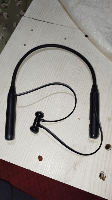 Наушники: Вкладыши, Borofone, Б/у, Беспроводные (Bluetooth), Классические