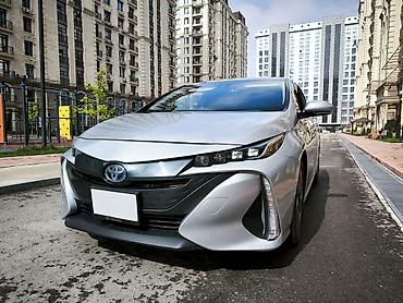 приус прайм: Toyota Prius: 2017 г., 1.8 л, Автомат, Гибрид, Хэтчбэк — 4