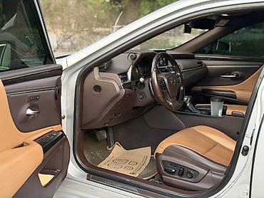lexus es 300h 2018: Lexus ES: 2018 г., 2.5 л, Вариатор, Гибрид, Седан — 6