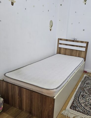 tek carpayi: İşlənmiş, Təknəfərlik çarpayı, Bazalı, Matras ilə