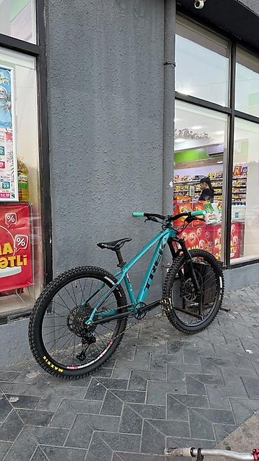 summa velosiped: Trek hardtail dağ velosipedi - Çərçivə: yüngül və möhkəm alüminium — 1