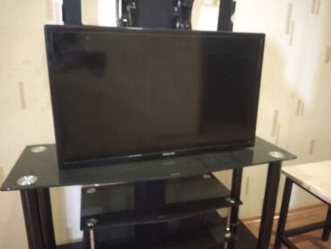 защитный экран для камина: Телевизор Samsung 82"