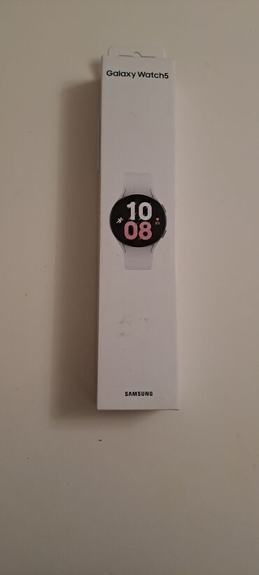 watch 5: GALAXY Watch 5.Reng gumusu.Tezedir.karobkasinin blomu bele