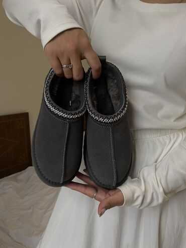 Угги: Натуральные угги tazz . Продам оптом и в розницу, количество есть — 6