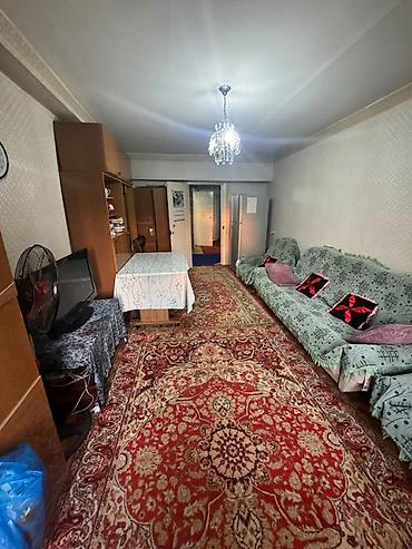 кв токмак: 3 комнаты, 66 м², Индивидуалка, 2 этаж, Старый ремонт — 1
