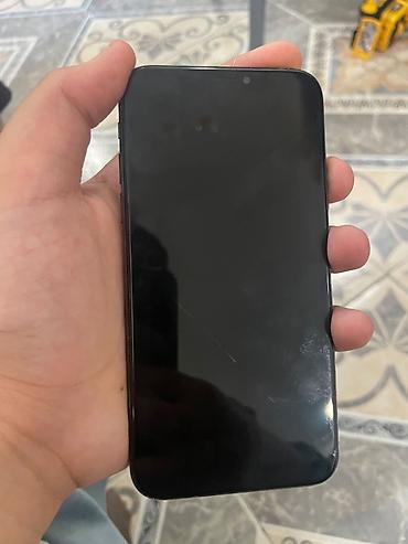 az sex pro: IPhone X, Qara, Face ID — 2