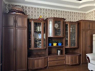 Гарнитур для зала, Б/у, Шкаф, Дерево, цвет - Коричневый at lalafo.kg Гарнитур для зала, Б/у, Шкаф, Дерево, цвет - Коричневый