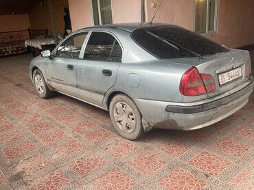 Mitsubishi: Mitsubishi Carisma: 2002 г., 1.6 л, Механика, Бензин, Хэтчбэк