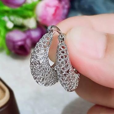 Minđuše: Minđuše – srebrni ton, različiti dizajni - Model 1: Okrugle minđuše — 20