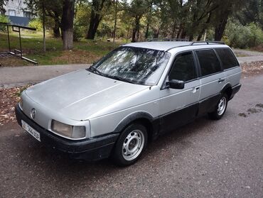 1 9д: Volkswagen Passat: 1989 г., 1.8 л, Механика, Бензин, Универсал