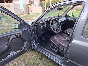 206 65 16: Volkswagen Golf: 1995 г., 1.8 л, Механика, Бензин, Хэтчбэк — 6
