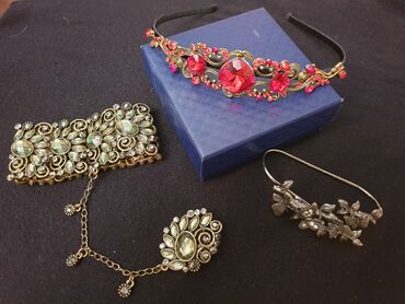 диадема на голову: Нарядный набор бижутерии в винтажном стиле. Состав: - Обруч/диадема на