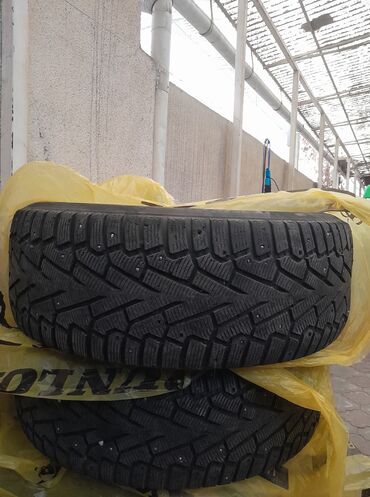 Шины: Шины 275 / 55 / R 20, Зима, Б/у, Комплект, Легковые, Pirelli