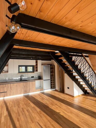 Kuće na prodaju: 98 kv. m, 3 sobe — 8