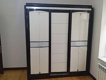 İşlənmiş, 3 qapılı, Qara, Taxta, Kupe, Düz dolab