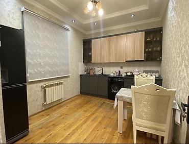 продажа зеркал: 3 комнаты, 100 м², Средний ремонт — 2