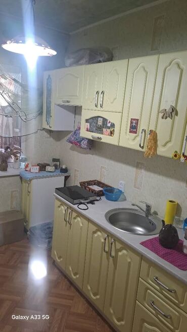 средний жал квартира: 3 комнаты, 56 м², Индивидуалка, 4 этаж, Косметический ремонт