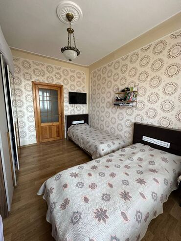 Köhnə tikili: Bakı, Yeni Günəşli Massiv V, 2 otaqlı, Köhnə tikili, 60 kv. m -da lalafo.az — 3 Köhnə tikili: Bakı, Yeni Günəşli Massiv V, 2 otaqlı, Köhnə tikili, 60 kv. m — 3