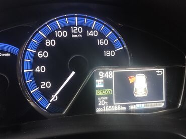 Toyota: Toyota Corolla Fielder Hybrid – ağ rəngli universaldır — 8