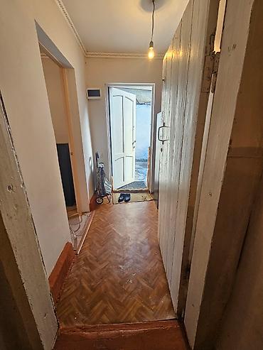 Продажа коттеджей и домов: Продается 2 дома в Центре города. Свердловский район пр. Жибек Жолу — 12