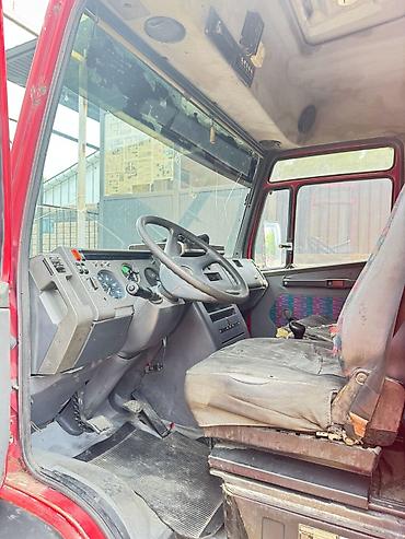 Унаа: Жеңил жүк ташуучу унаа, Mercedes-Benz, Стандарт, 3 т, Колдонулган — 3