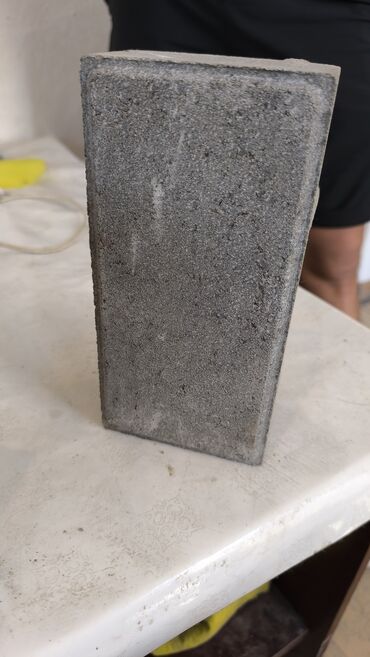 Дорожные бордюры: Дорожный бордюр, Прессованный, Бетонный, Новый — 12