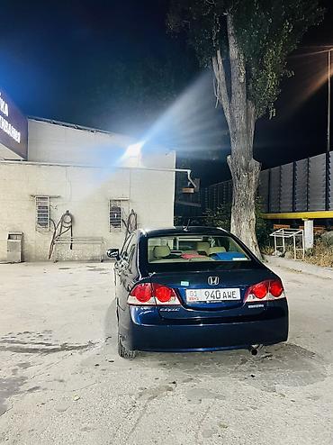 crown athlete 3 5: Honda Civic: 2008 г., 1.3 л, Вариатор, Гибрид, Седан — 10