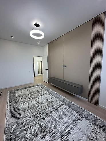 октябрьская: 1 комната, 42 м², Элитка, 7 этаж, Дизайнерский ремонт — 4