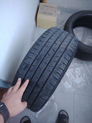 r15 disk teker: İşlənmiş Şin Kumho 235 / 45 / R 18