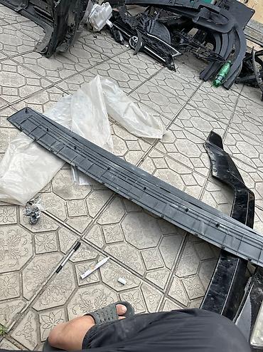лакра: Накладка на бампер Toyota, Б/у — 2