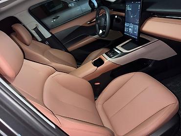 tesla model s: Yep yenidir.cemi 8000 km.gedib.bu qiymete bazarda masin yoxdur — 8