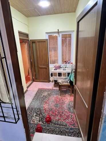 Həyət evləri və villaların satışı: 20-ci sahə 3 otaqlı, 90 kv. m — 2