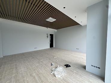 ахунбаева 1902: Сдаю The entire office: 520 м², В бизнес центре, С ремонтом — 10