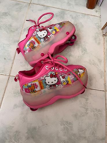 ayaqqabilar krasovka: Uşaq üçün rəngarəng Hello Kitty temalı təkərli ayaqqabı (rolikli — 1