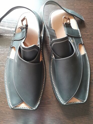 обувь 43 размер: Сандалии мужские чисто кожаные, ручной работы.Привезли из Пакистана