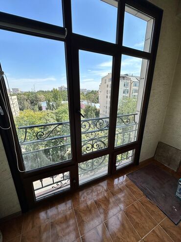 Долгосрочная аренда квартир: 3 комнаты, Агентство недвижимости — 24