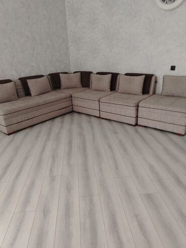 Künc divan, İşlənmiş