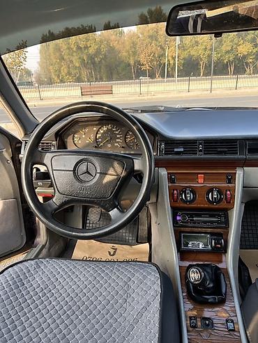 мерс сапог 2 скат: Mercedes-Benz W124: 1993 г., 2.2 л, Механика, Бензин, Седан — 8